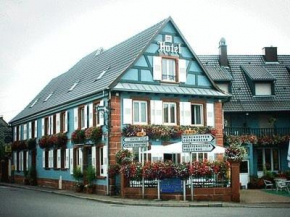 Logis Hotel Aux Comtes De Hanau  Энвиллер